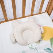 婴儿定型枕、乳胶枕、防摔枕，低价清