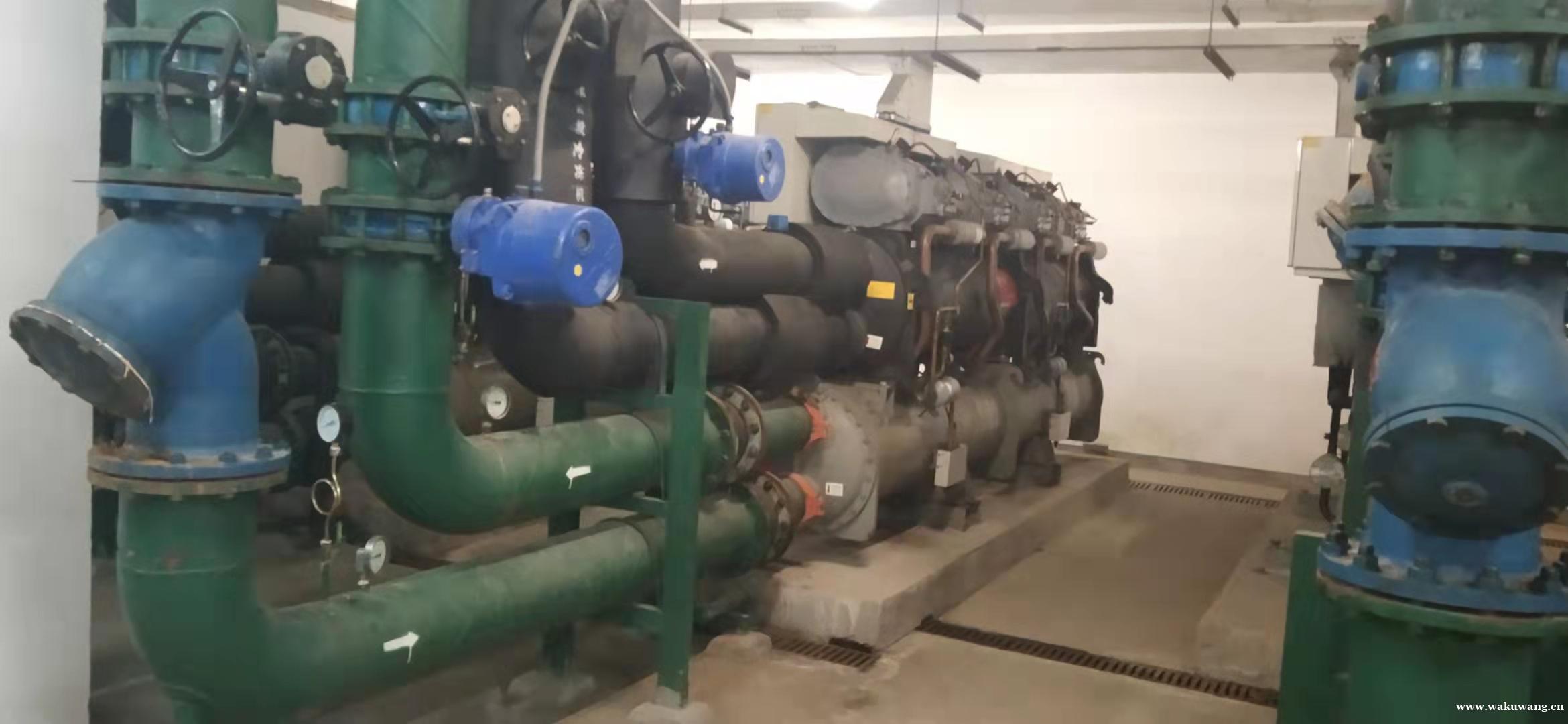 上海专业回收螺杆式冷水机组，离心机，溴化锂空调机组回收